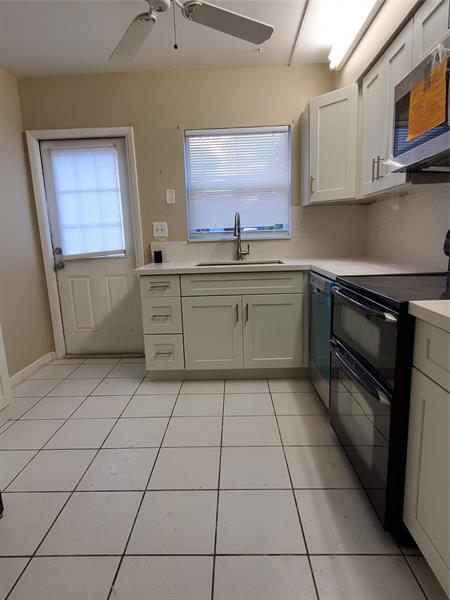 Image 7 of 25 For 123 17th St  