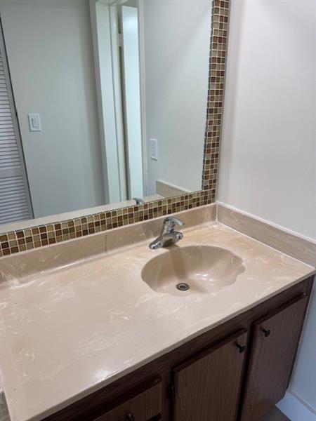Image 11 of 18 For 2320 Cypress Bend Dr  201