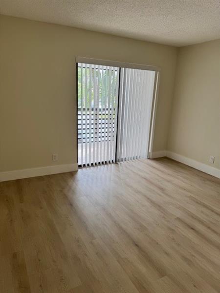 Image 8 of 18 For 2320 Cypress Bend Dr  201