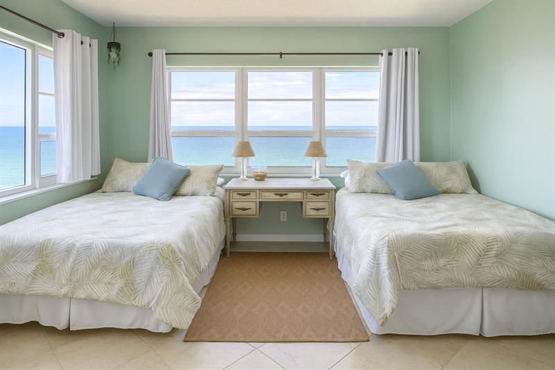 Image 12 of 25 For 6000 Ocean Blvd  15b