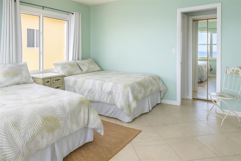 Image 13 of 25 For 6000 Ocean Blvd  15b