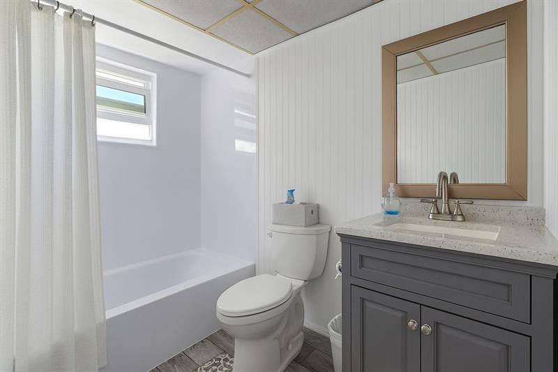 Image 17 of 25 For 6000 Ocean Blvd  15b