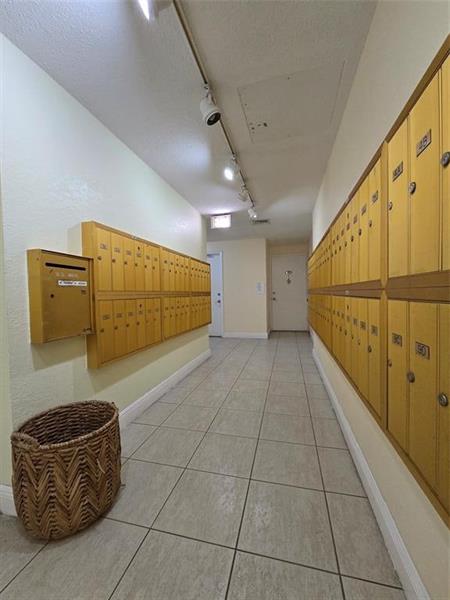 Image 21 of 25 For 6000 Ocean Blvd  15b