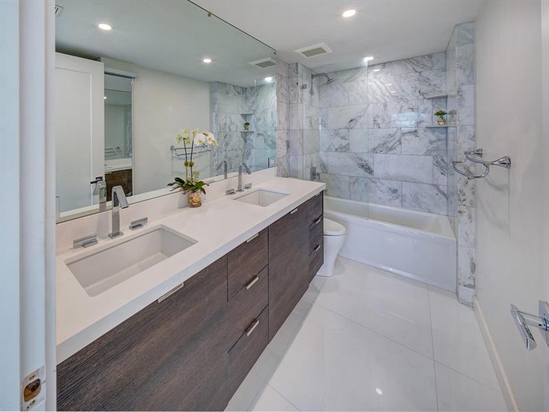 Image 13 of 29 For 2500 Las Olas Blvd  707