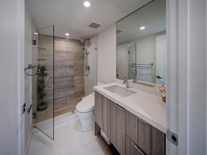Image 17 of 29 For 2500 Las Olas Blvd  707