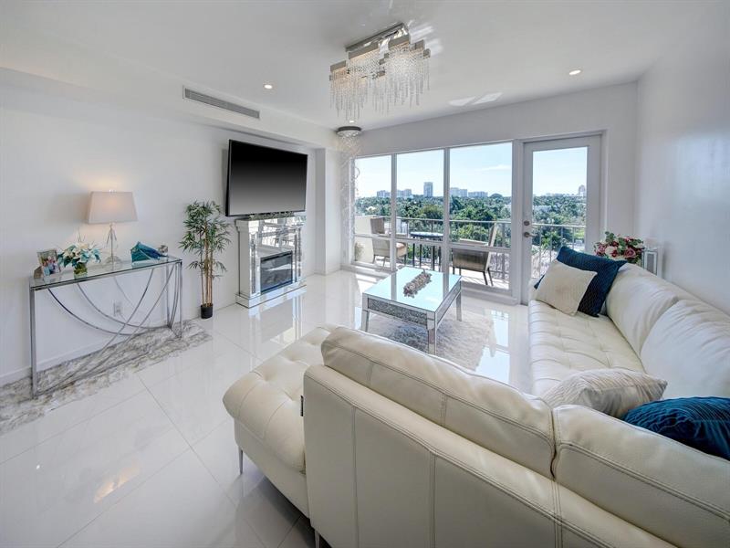 Image 6 of 29 For 2500 Las Olas Blvd  707