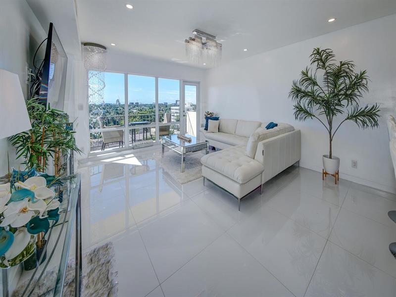 Image 7 of 29 For 2500 Las Olas Blvd  707