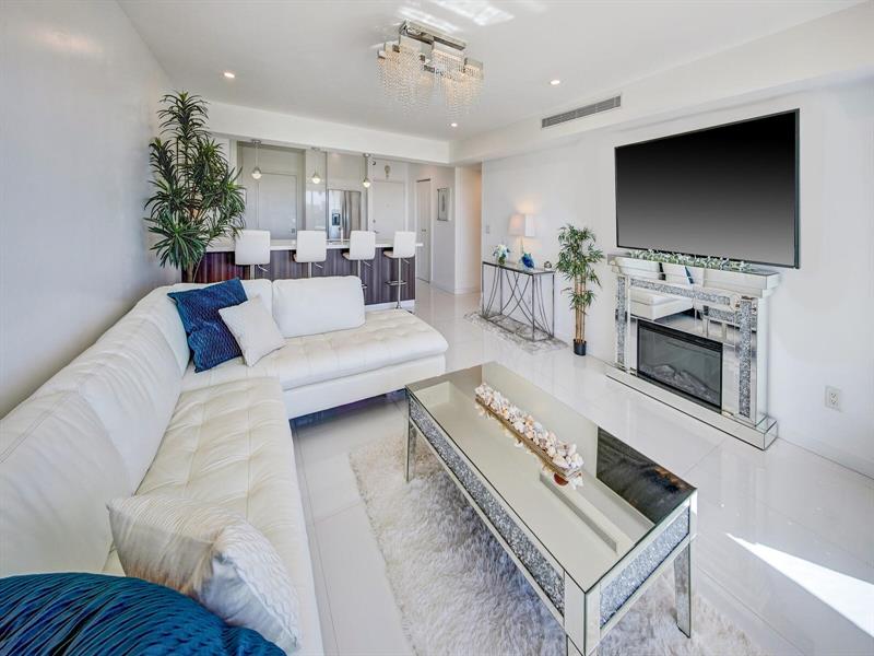 Image 8 of 29 For 2500 Las Olas Blvd  707