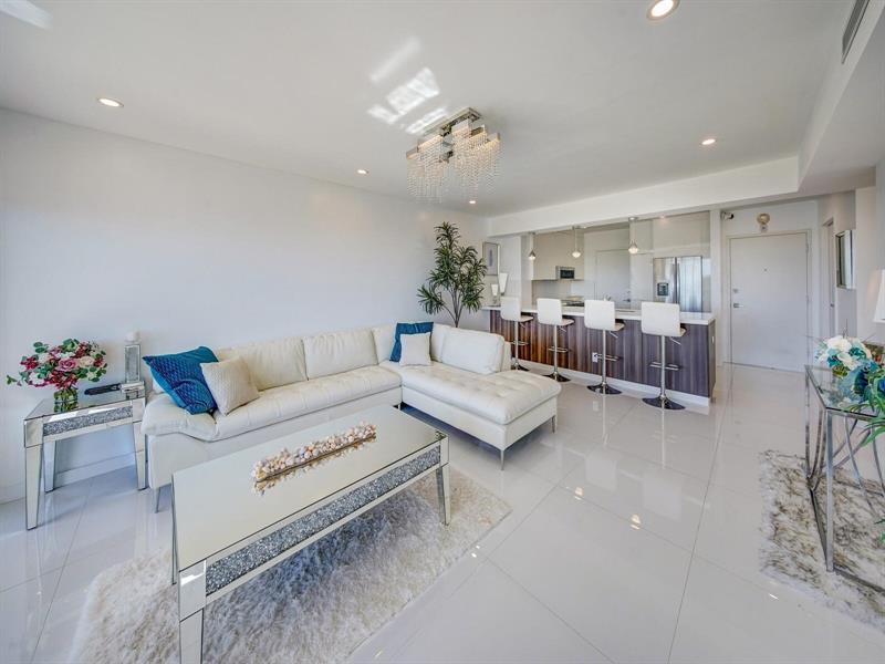 Image 9 of 29 For 2500 Las Olas Blvd  707