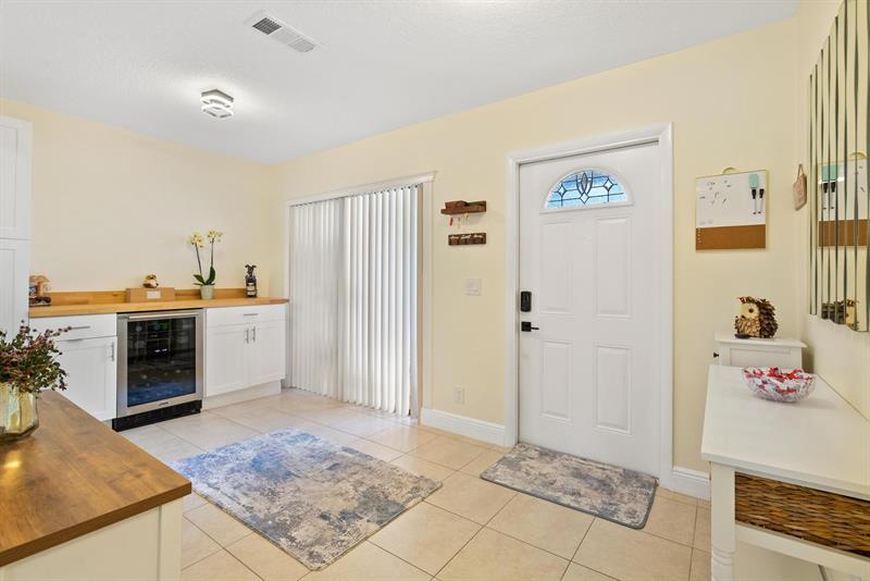 Image 15 of 42 For 6734 Bridlewood Ct  6734