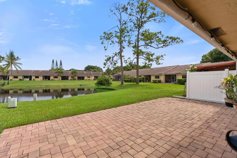 Image 26 of 42 For 6734 Bridlewood Ct  6734