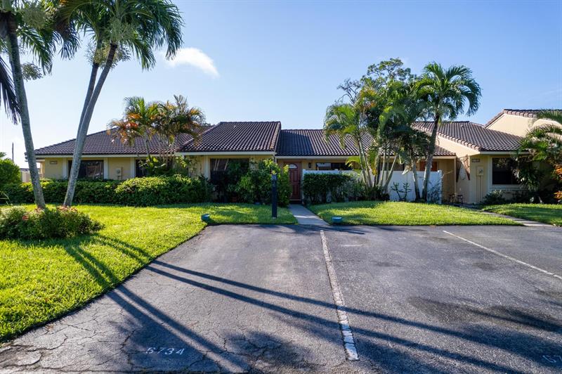 Image 32 of 42 For 6734 Bridlewood Ct  6734