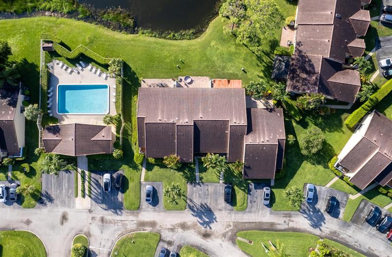Image 37 of 42 For 6734 Bridlewood Ct  6734