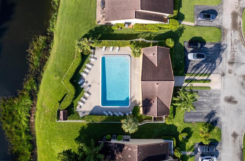 Image 39 of 42 For 6734 Bridlewood Ct  6734