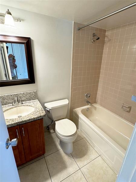 Image 8 of 18 For 2108 Cypress Bend Dr  309