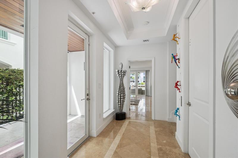 Image 4 of 36 For 63 Isle Of Venice Dr  63