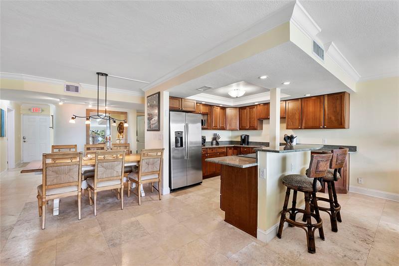 Image 19 of 60 For 2080 Hillsboro Blvd  407
