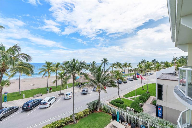 Image 24 of 60 For 2080 Hillsboro Blvd  407