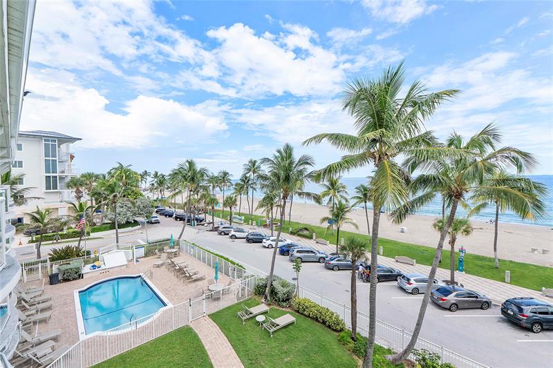 Image 25 of 60 For 2080 Hillsboro Blvd  407