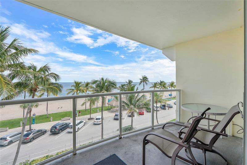 Image 28 of 60 For 2080 Hillsboro Blvd  407