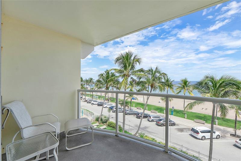 Image 36 of 60 For 2080 Hillsboro Blvd  407