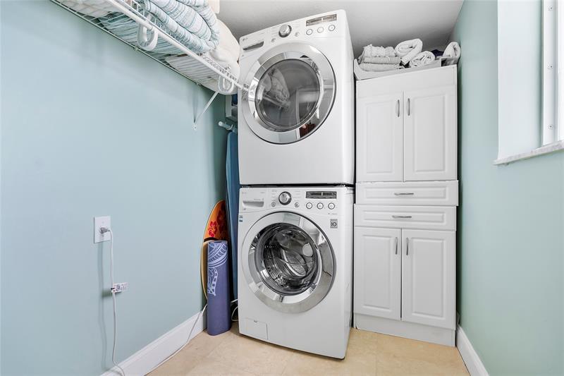 Image 41 of 60 For 2080 Hillsboro Blvd  407