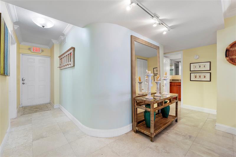 Image 47 of 60 For 2080 Hillsboro Blvd  407