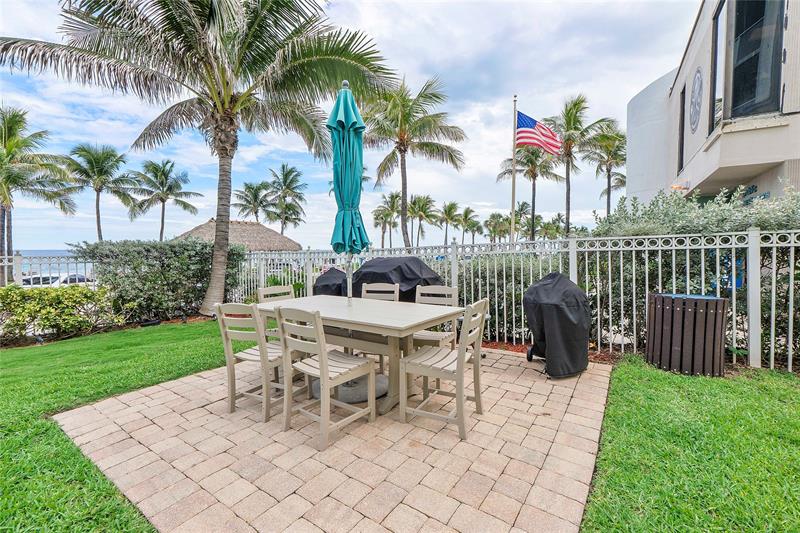 Image 50 of 60 For 2080 Hillsboro Blvd  407