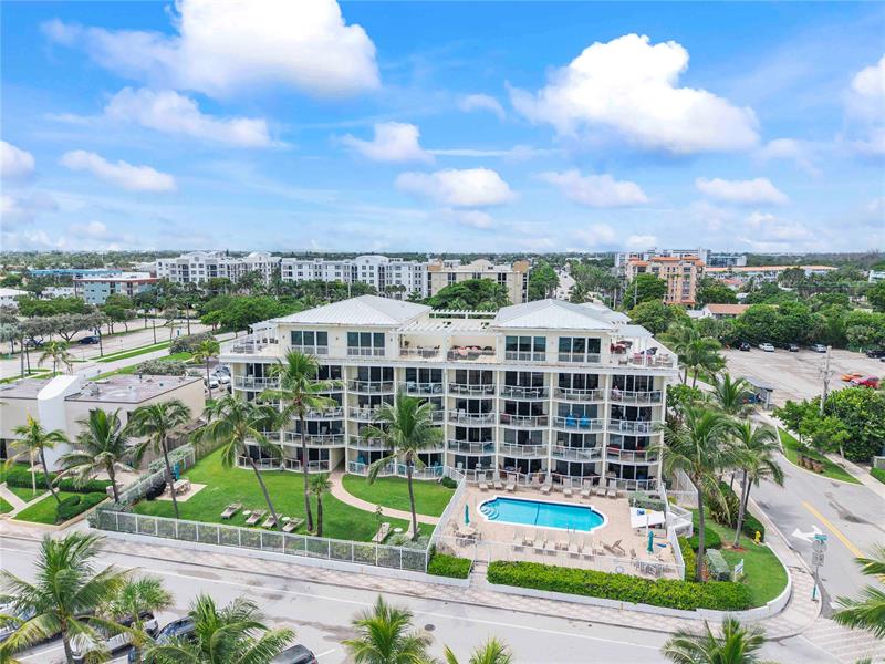 Image 57 of 60 For 2080 Hillsboro Blvd  407