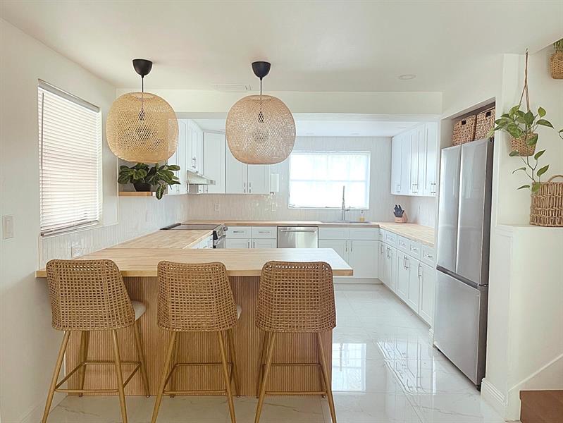 Image 7 of 56 For 2454 Tortugas Ln