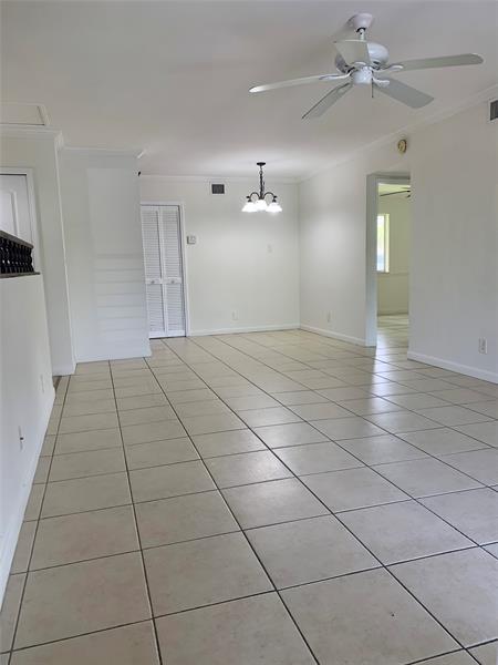 Image 4 of 18 For 103 Gardens Dr  202
