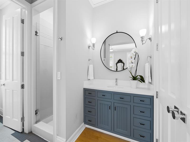 Image 29 of 52 For 525 Victoria Park Rd