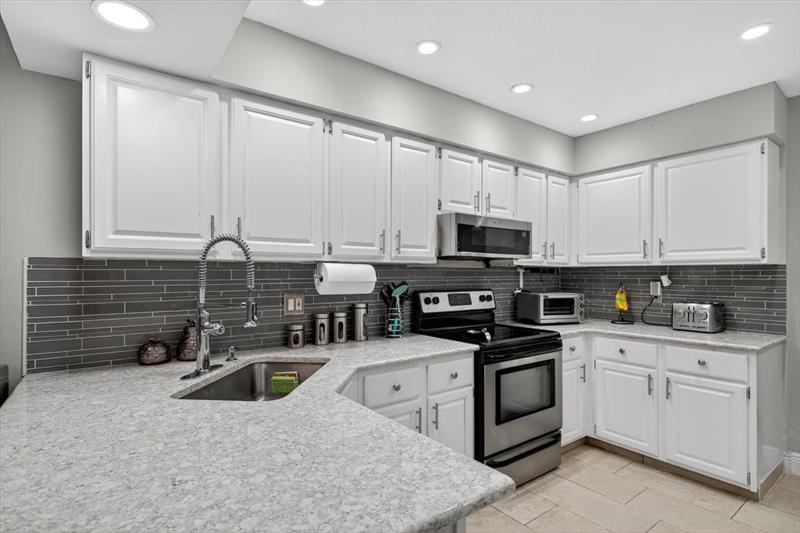 Image 11 of 12 For 11680 19th Dr  11680