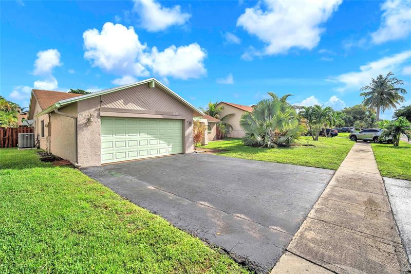 Details for 8621 46th Ct, Lauderhill, FL 33351