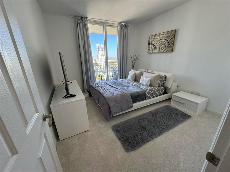 Image 13 of 31 For 511 5th Ave  2215