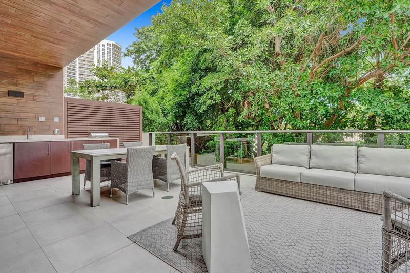Image 18 of 59 For 3040 Ocean Blvd  N106