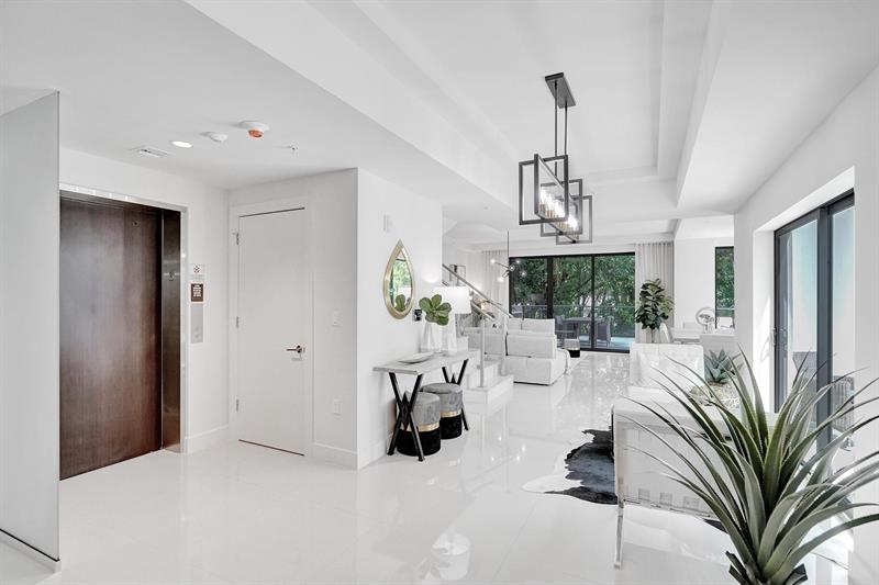 Image 3 of 59 For 3040 Ocean Blvd  N106