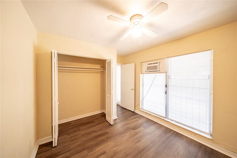 Image 14 of 17 For 420 1st Ave  2