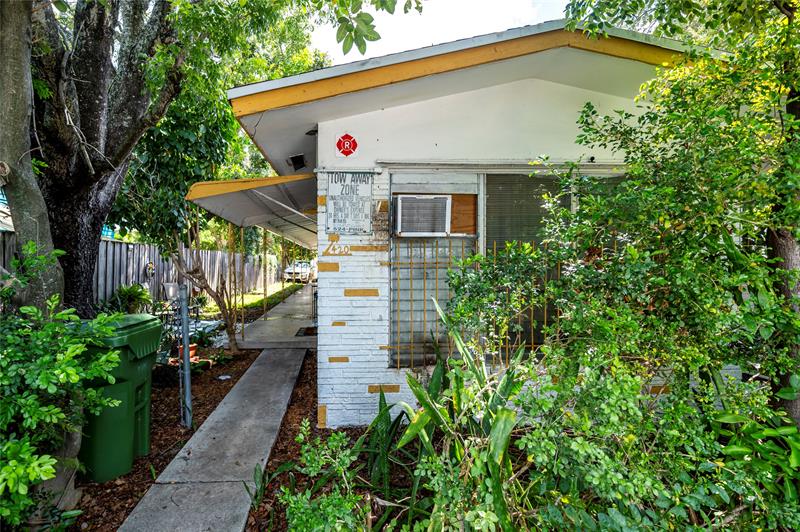 Image 16 of 17 For 420 1st Ave  2