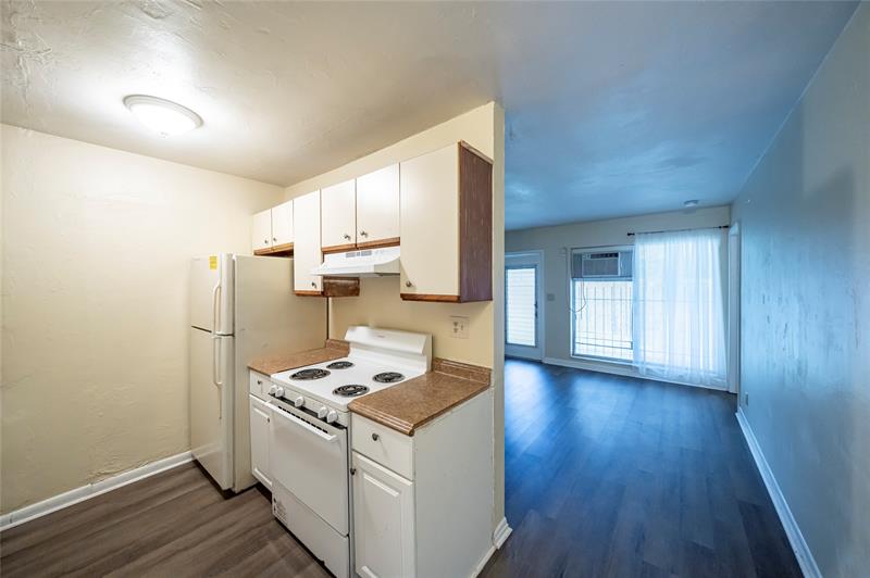 Image 8 of 17 For 420 1st Ave  2