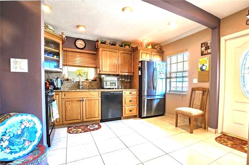 Image 4 of 17 For 1455 12th Ct  2b
