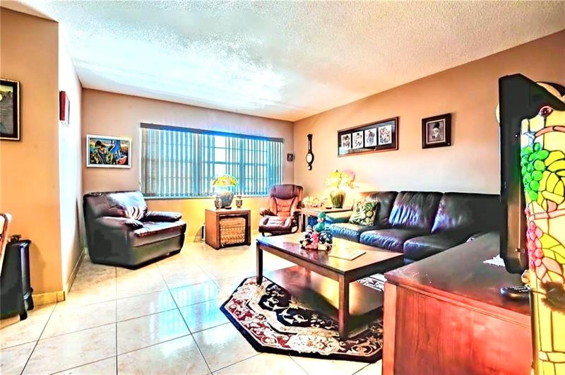 Image 6 of 17 For 1455 12th Ct  2b