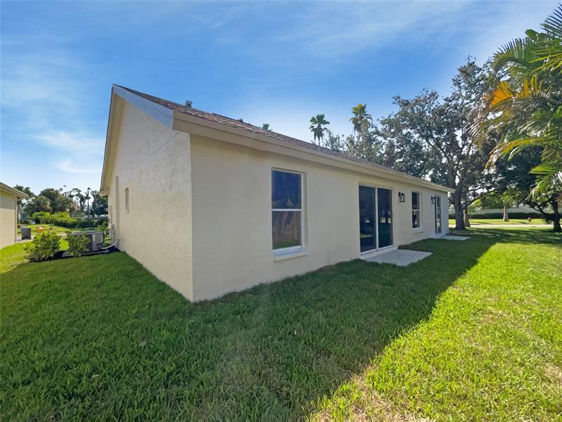 Image 12 of 24 For 12785 Meadowbreeze Dr