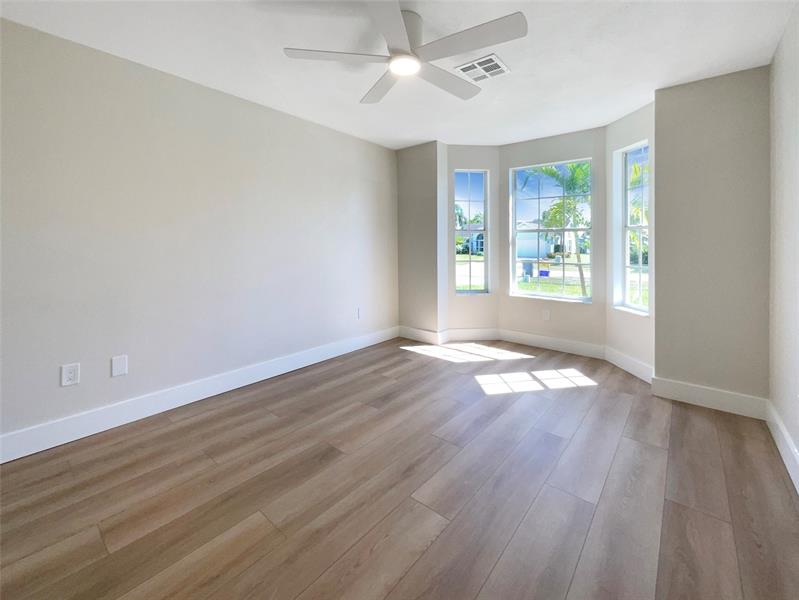 Image 20 of 24 For 12785 Meadowbreeze Dr
