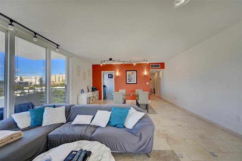 Image 7 of 19 For 888 Intracoastal Dr  4f