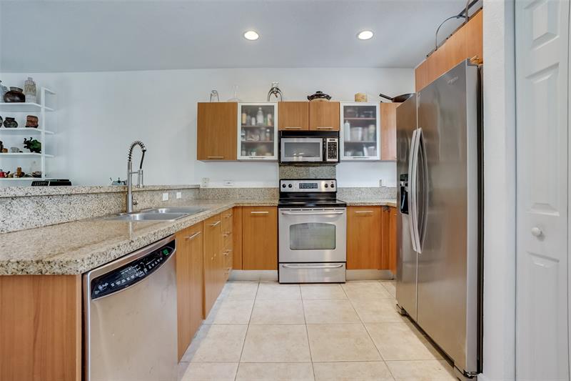 Image 12 of 30 For 2544 14th Ave  105