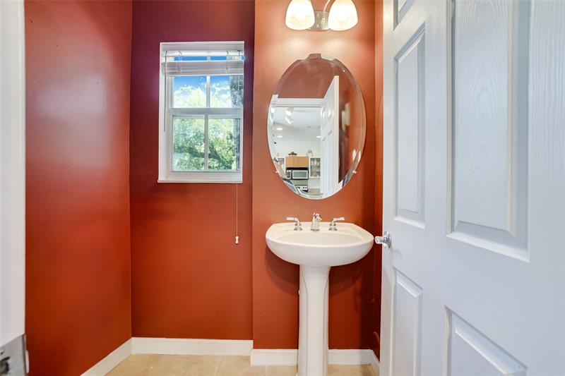 Image 24 of 30 For 2544 14th Ave  105