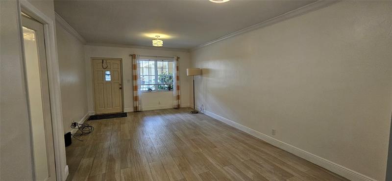 Image 4 of 17 For 917 16th Ave  #6