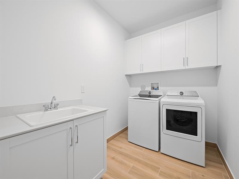 Image 26 of 32 For 1446 23rd Street