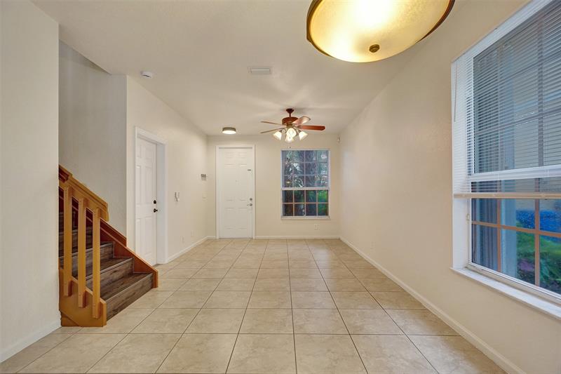 Image 22 of 28 For 3205 33rd St
